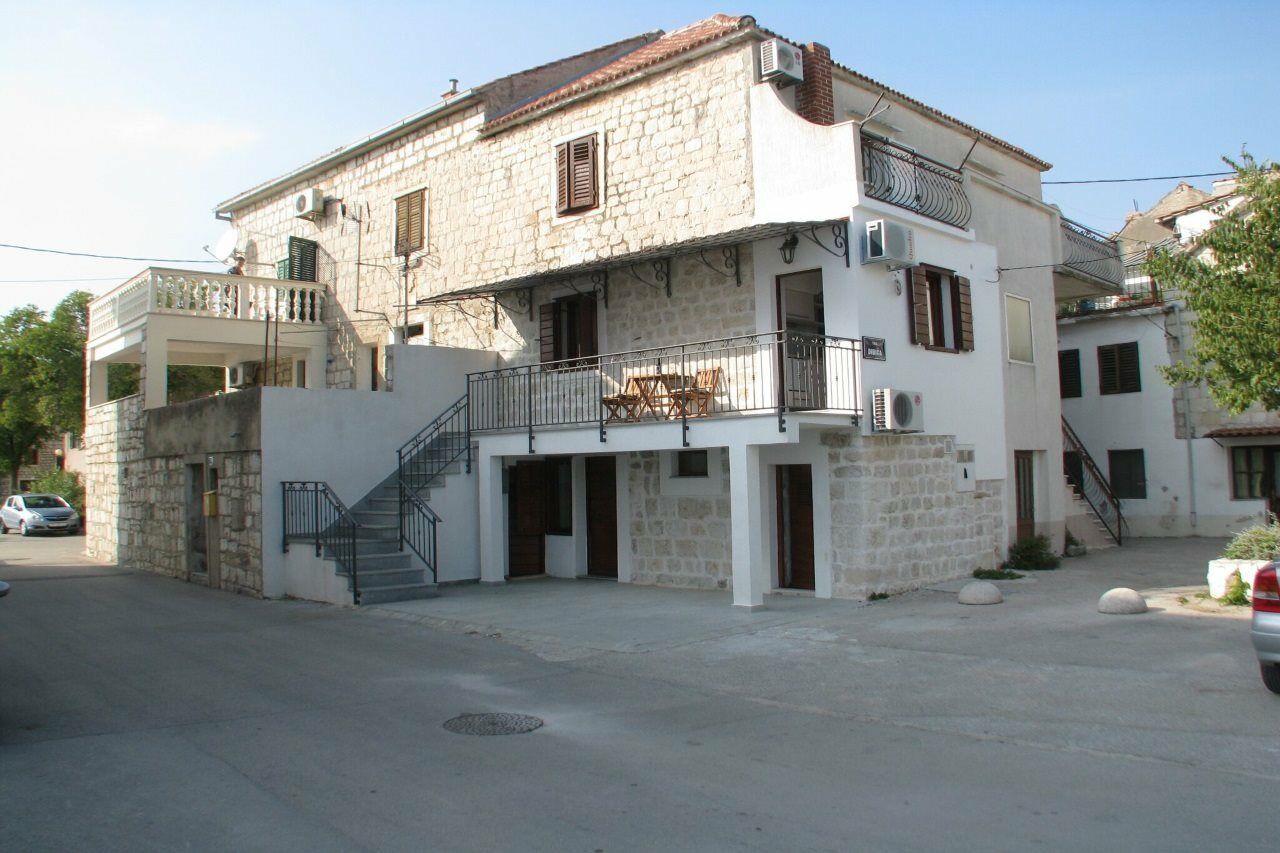 Apartment Noa Kaštel Kambelovac Exteriér fotografie